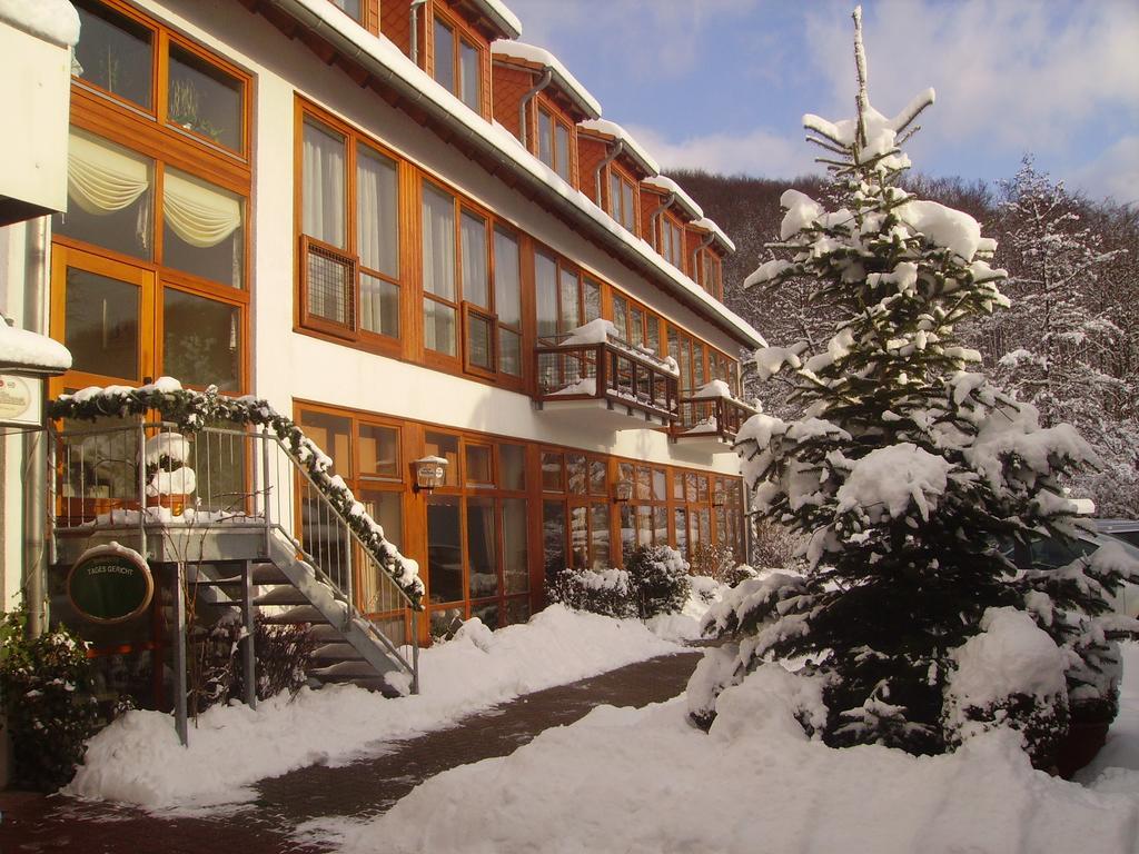 Hotel Zur Erholung Brochthausen Exterior photo