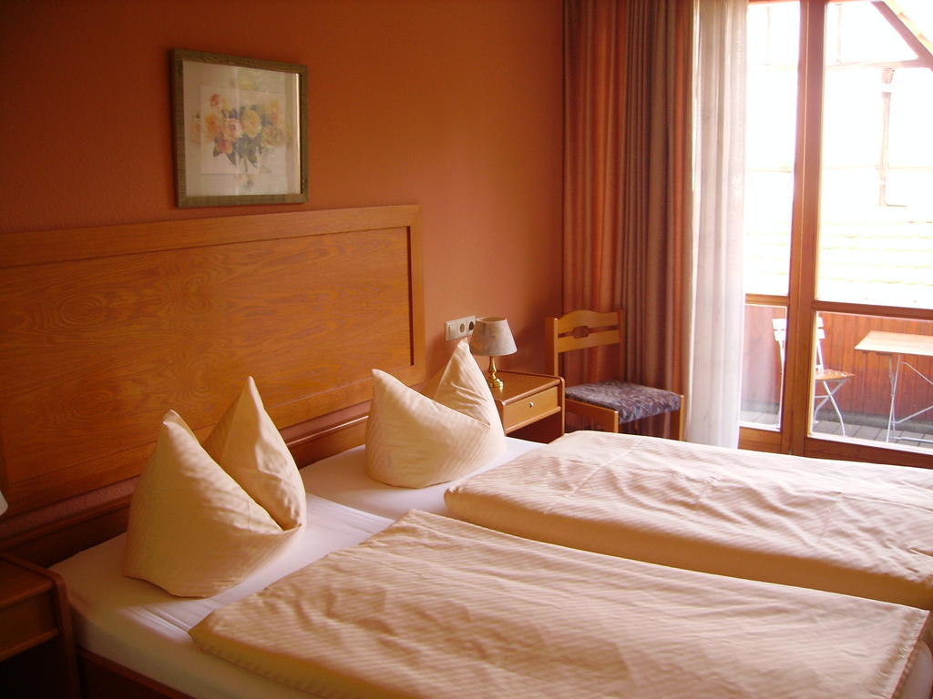 Hotel Zur Erholung Brochthausen Room photo
