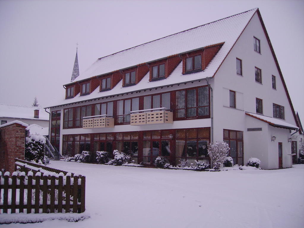 Hotel Zur Erholung Brochthausen Exterior photo
